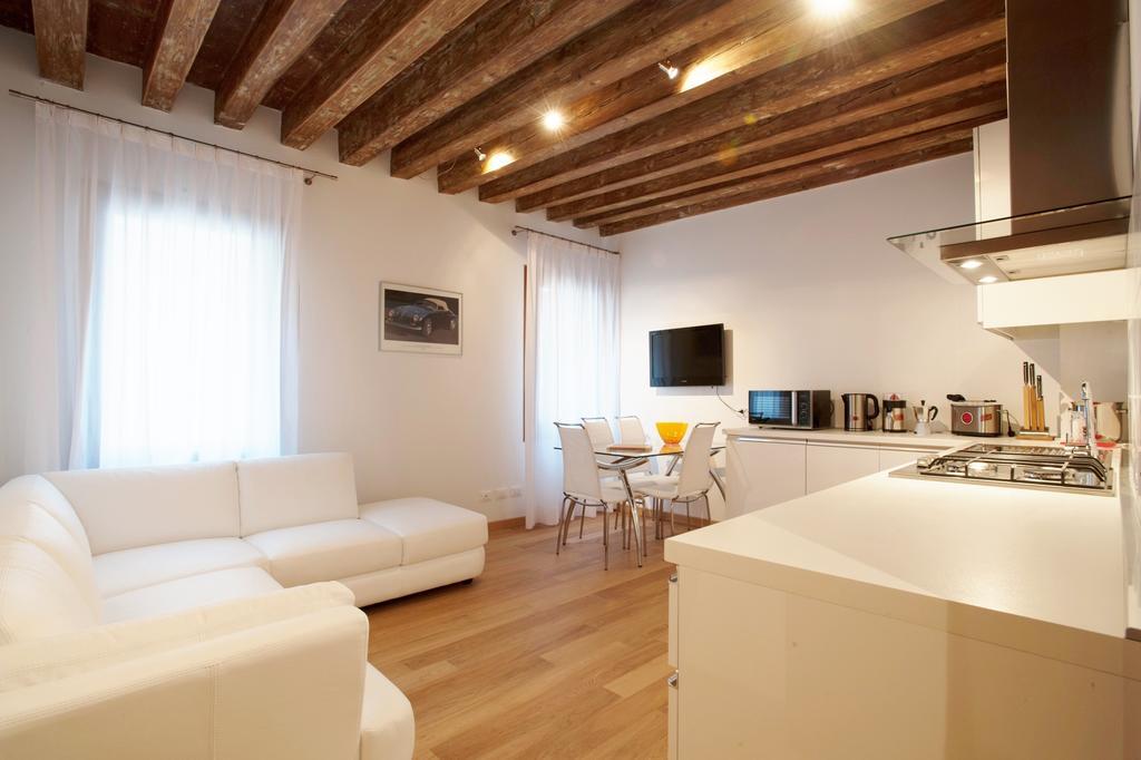 The Lion'S House Apt2 Venecia Habitación foto